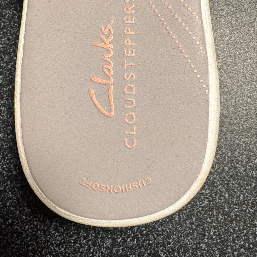 Clarks Pink Sandals Comfortable Summer Footwear - Picture 6 of 10